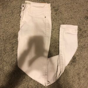 white skinny jeans